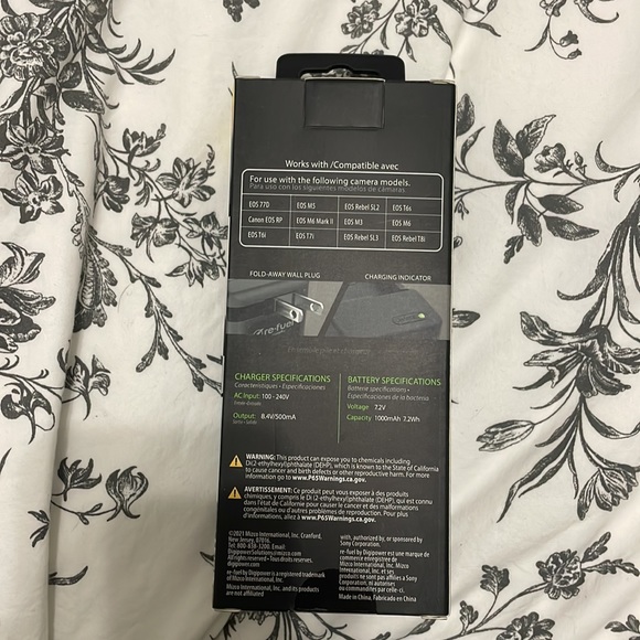 New in box Refuel Battery and Charger - Picture 2 of 3